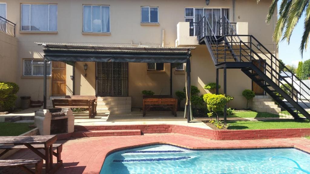 Louhallas Accommodation - View 5