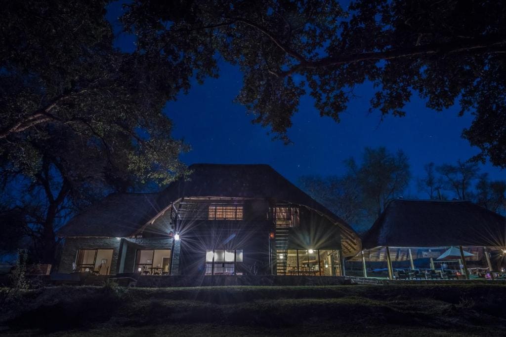 Maninghi Lodge - Main view