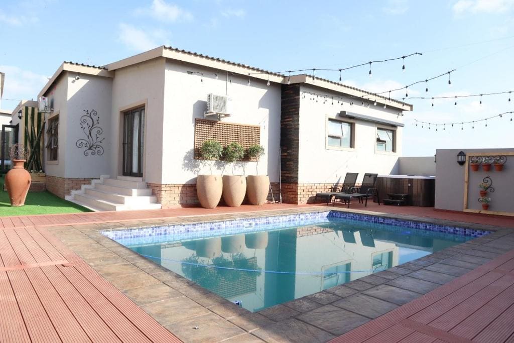 Marble Nights Guesthouse and spa Elim - View 2