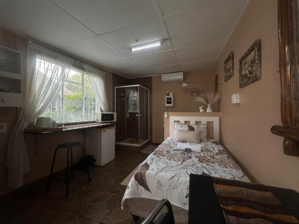 Martinique Guesthouse - View 7