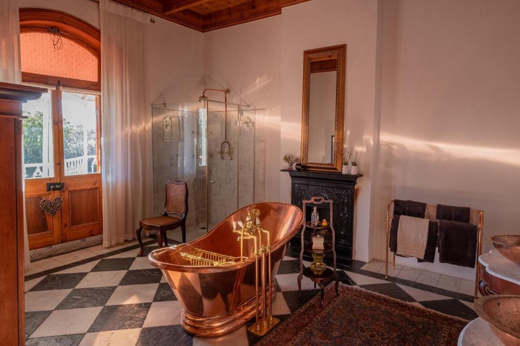 Merindol Manor - View 3