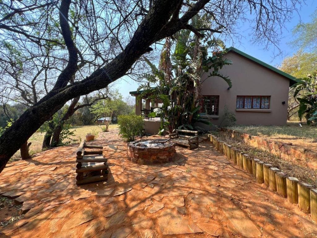 Motozi Lodge - Main view