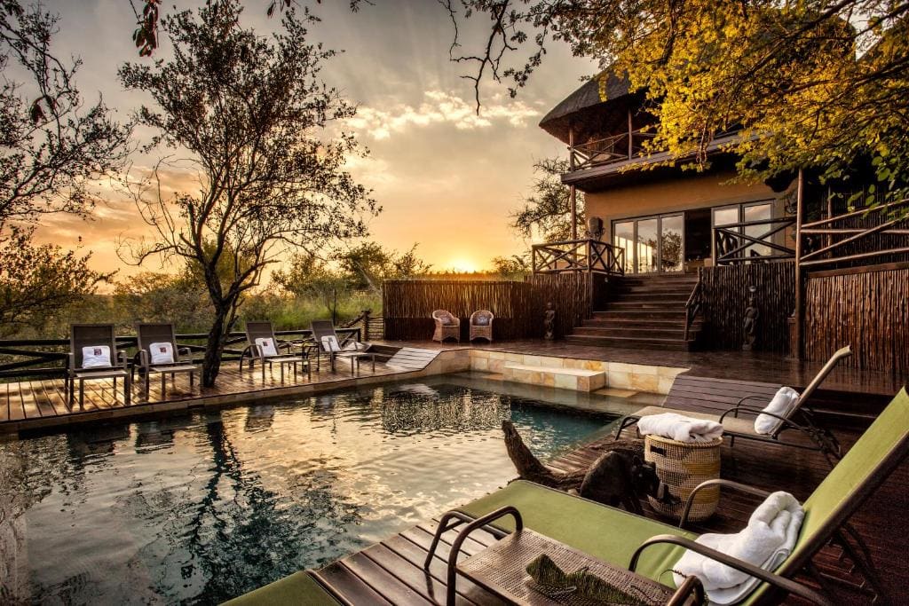 Naledi Lodges - Main view