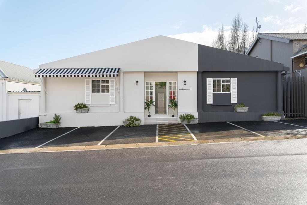 Neighbourgood Franschhoek - Main view