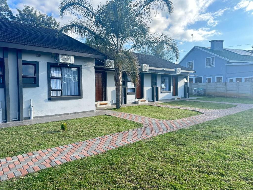 Ngwede Guest House - Main view