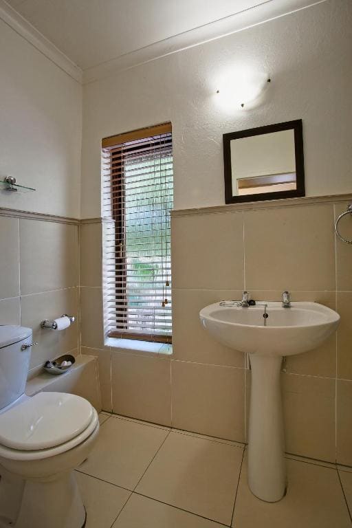 No 66 Sandton Lodge - View 7