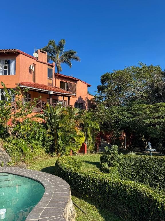 Palm Grove Lodge - Main view