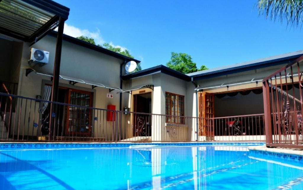 Red Apple Guest House - View 2
