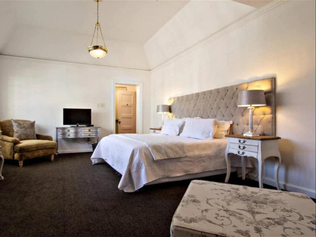 Rhonda's Manor Boutique Guesthouse - View 2