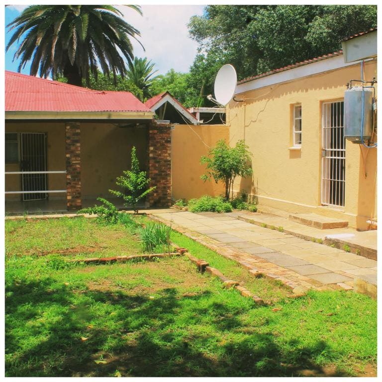RMK Guest house Zeerust - Main view