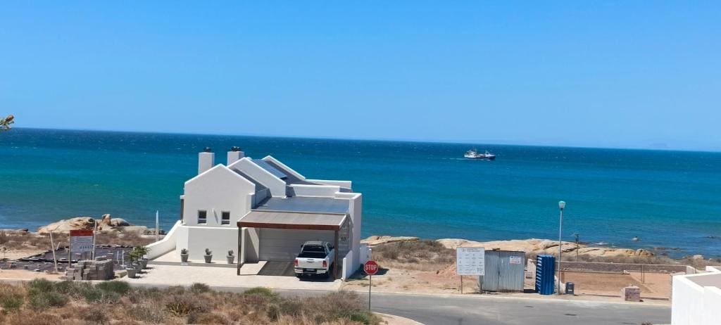 Sea Views Beach Cottage - View 2