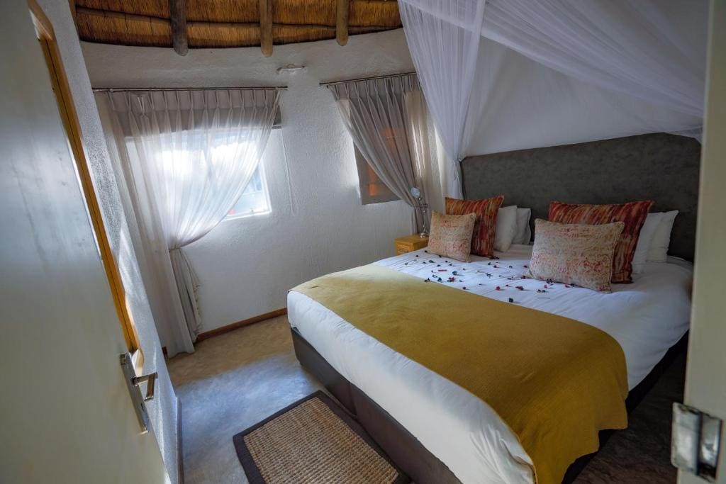 Sefapane Lodge and Safaris - View 7