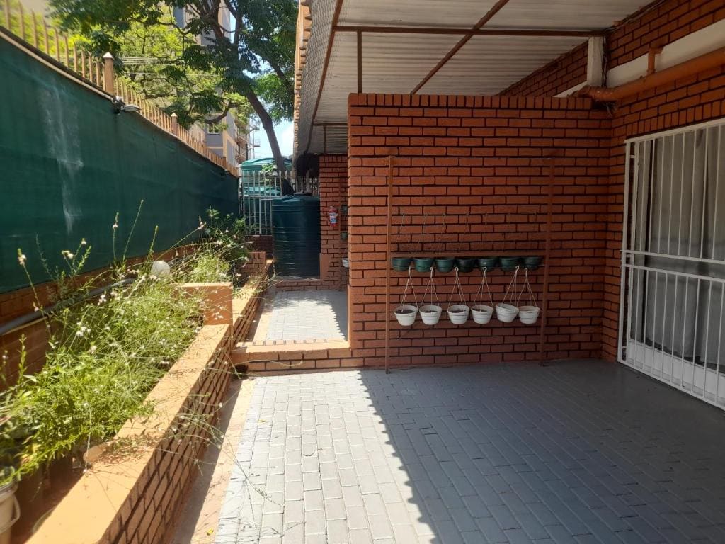Silent Night Guest House Sunnyside Pretoria - View 4