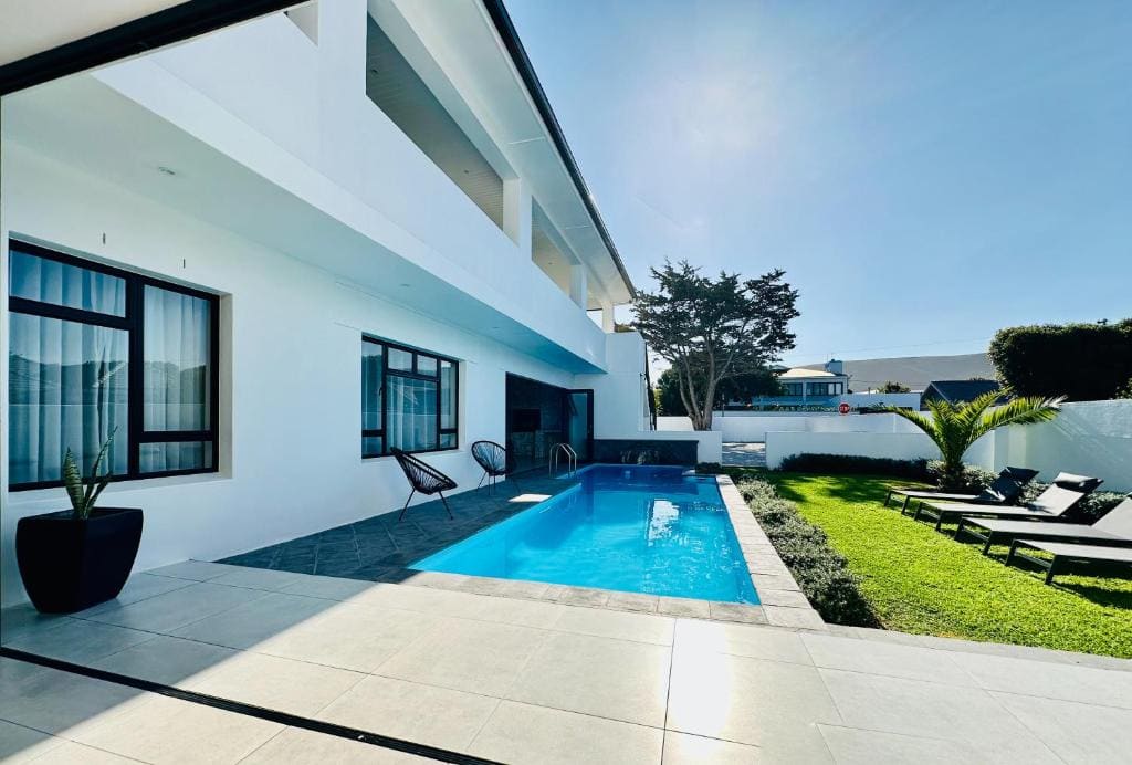 The Cliff Villa Boutique Guesthouse - View 3
