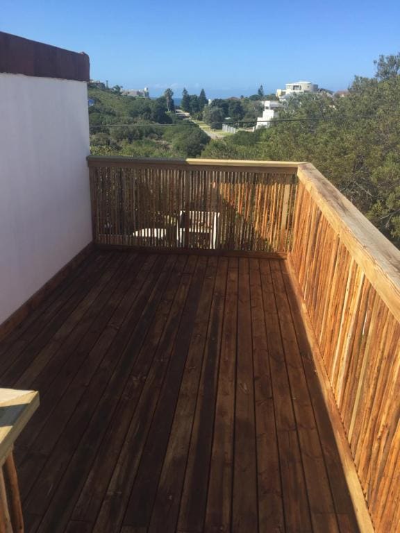 The Green Palm Cottage - View 2