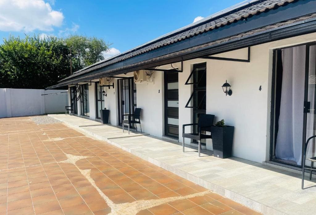 TrendyBliss Guest House - Main view