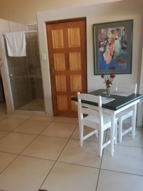 Tzaneen White House Lodge - Main view