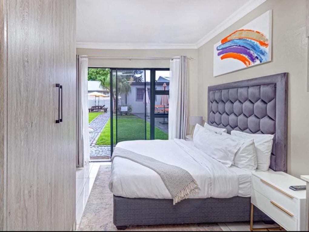 Villameyer Lodge - View 7