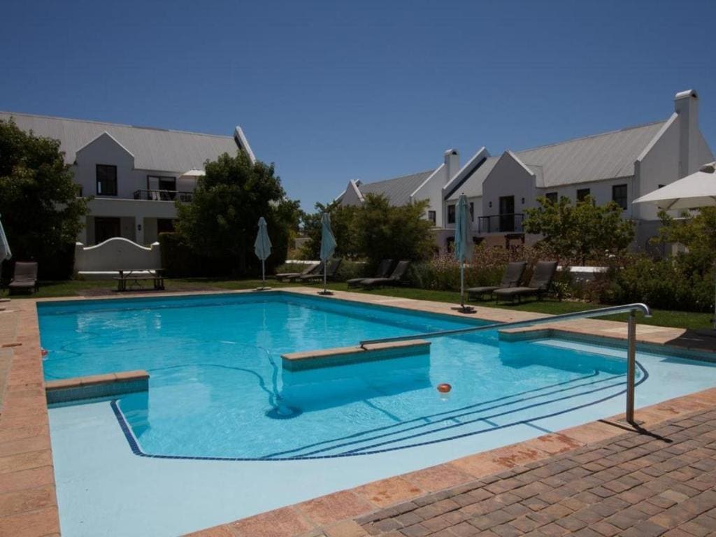 Winelands Golf Lodges 24 - View 6