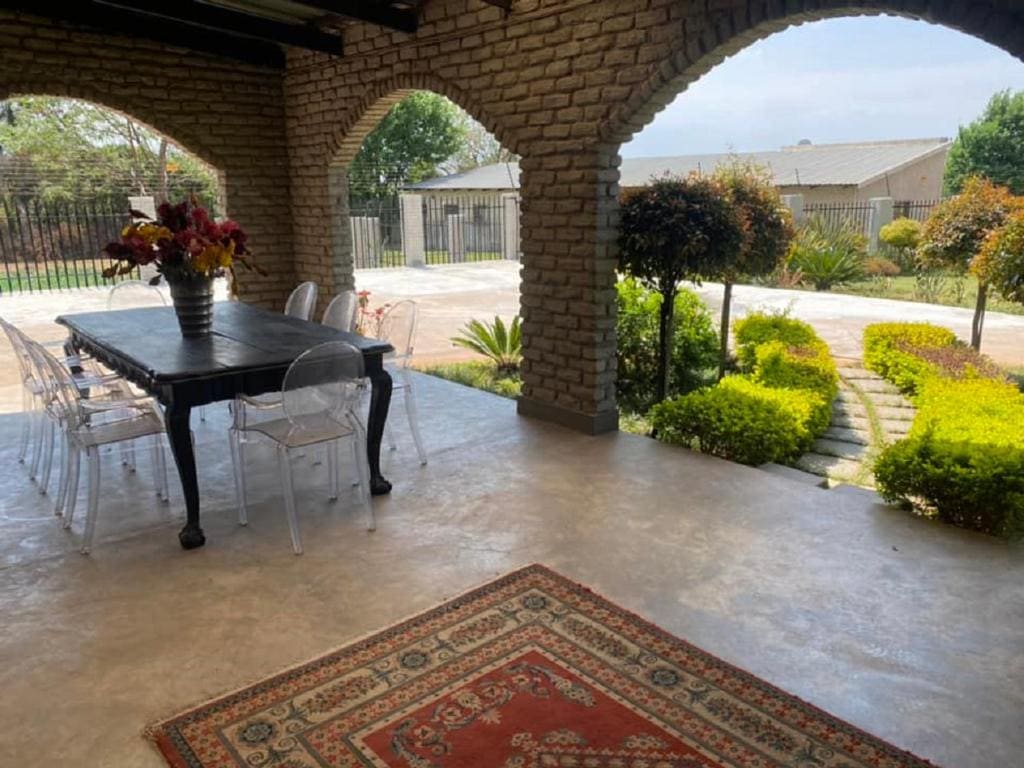 Zacks Country Stay - View 3