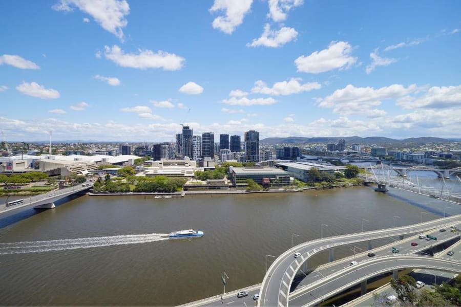 W Brisbane