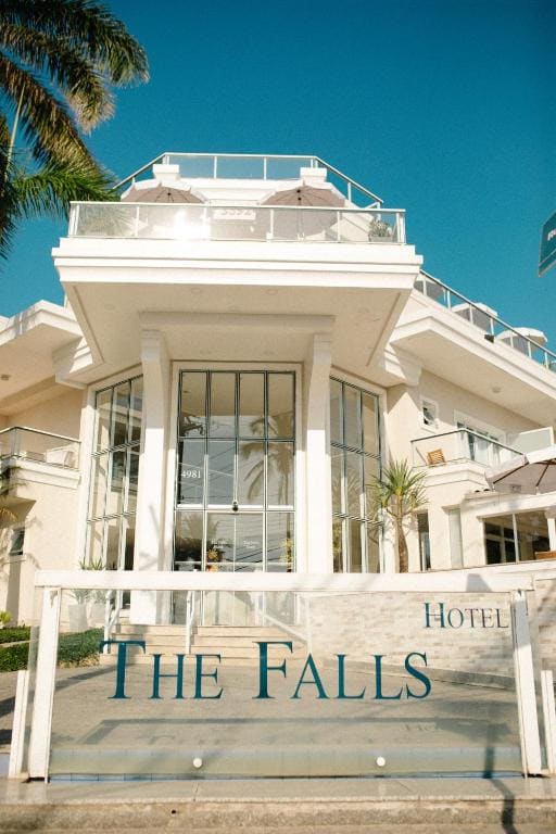 The Falls Hotel - Frente mar