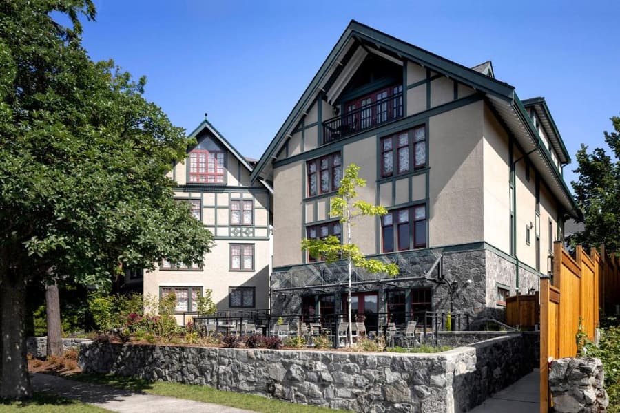 Abigail's Hotel