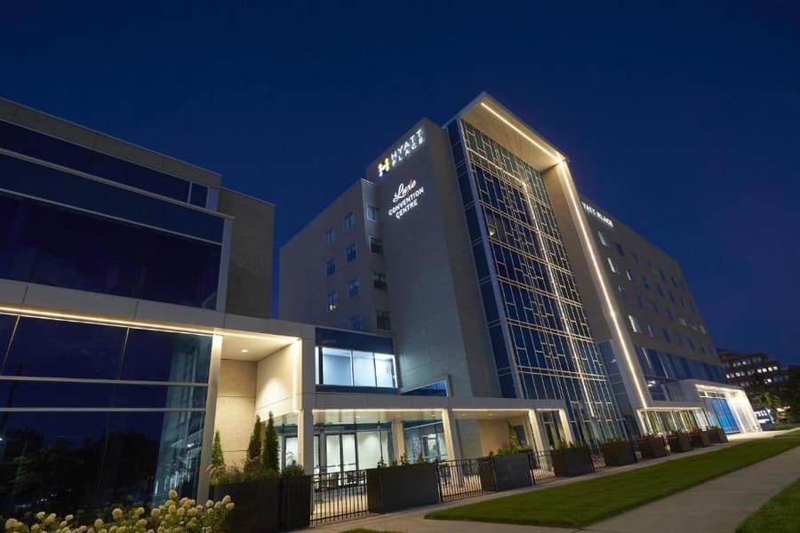 Hyatt Place Toronto Mississauga and Luxe Convention Centre
