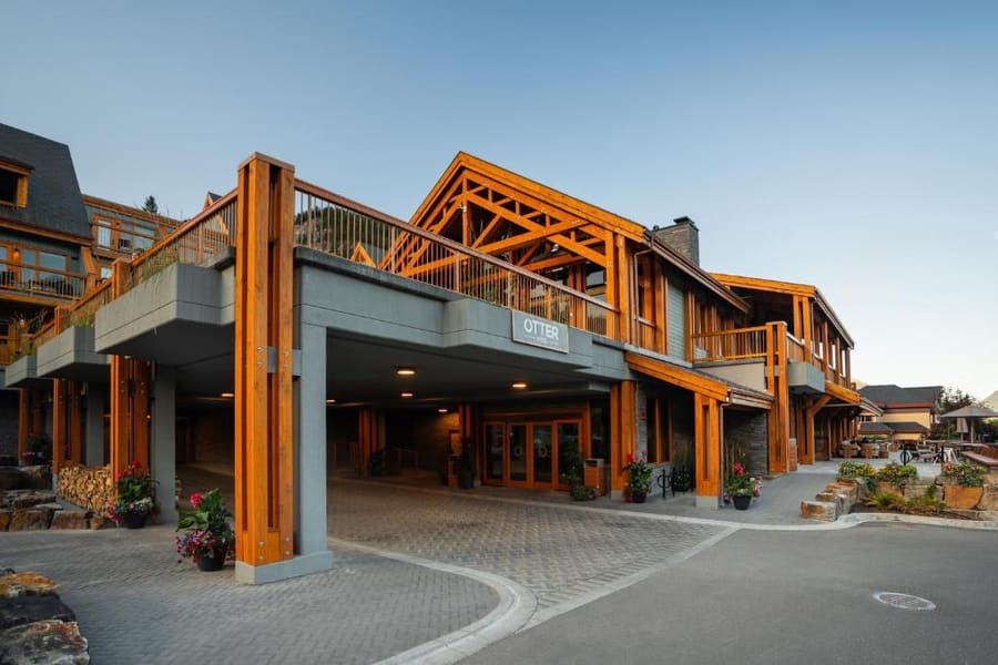 Otter Hotel