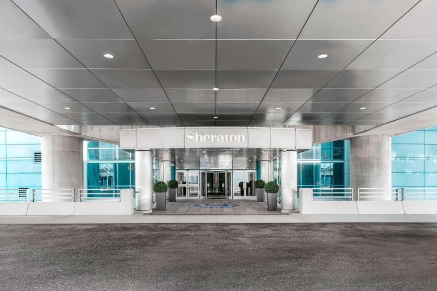 Sheraton Gateway Hotel in Toronto International Airport