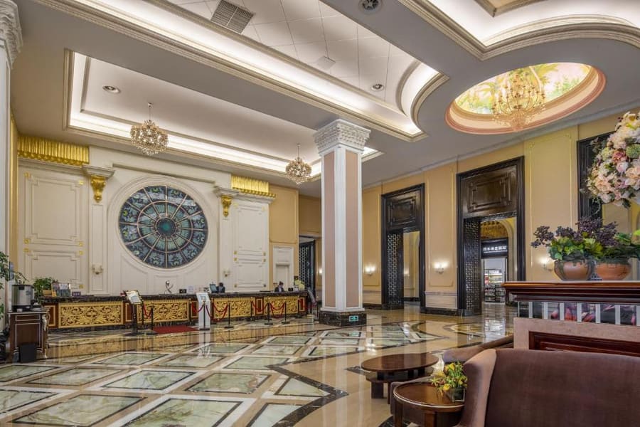 Zhangjiajie Country Garden Phoenix Suites Hotel