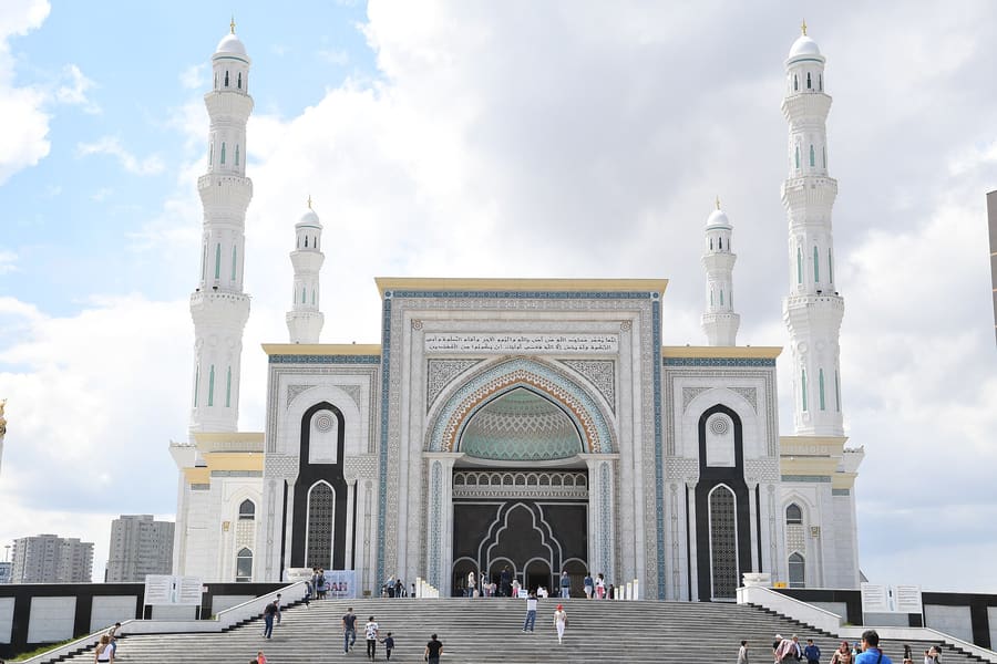 Hazrat Sultan Mosque