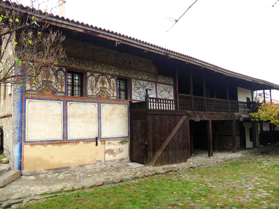Velyanova House