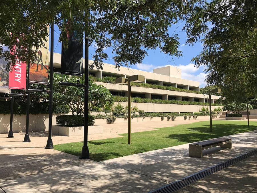 QAGOMA