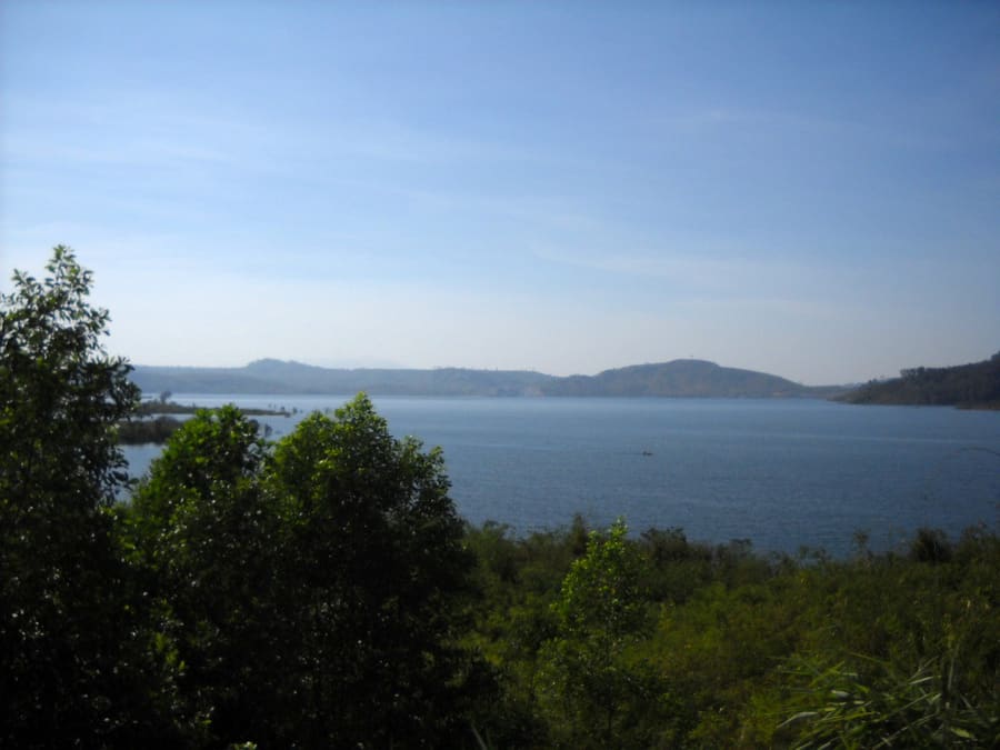 Lak Lake Hinterland