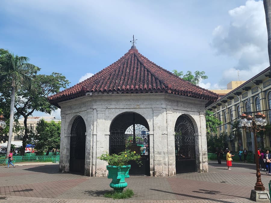 Magellan's Cross