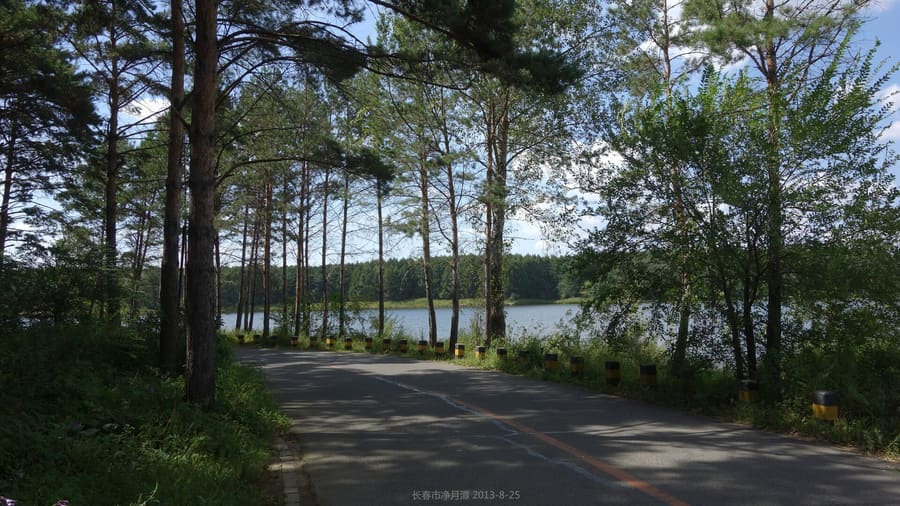 Jingyuetan Forest Park