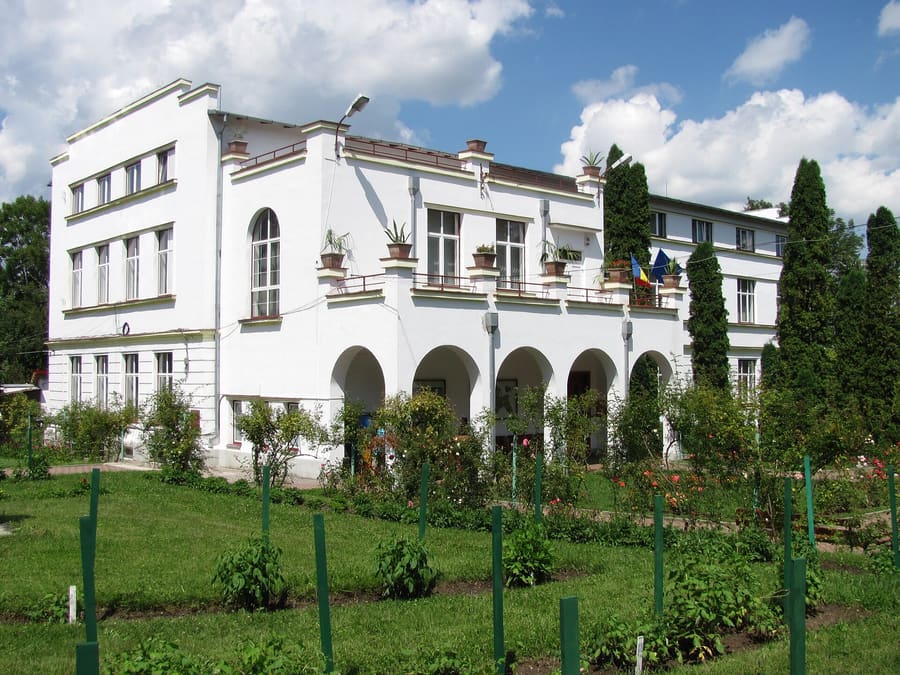 Alexandru Borza Botanical Garden