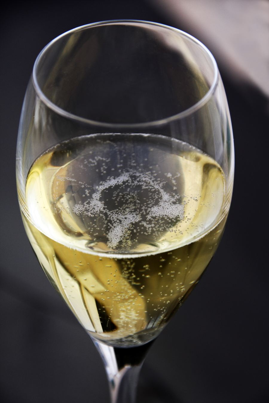 Methode Cap Classique served chilled on an estate outdoor terrace.