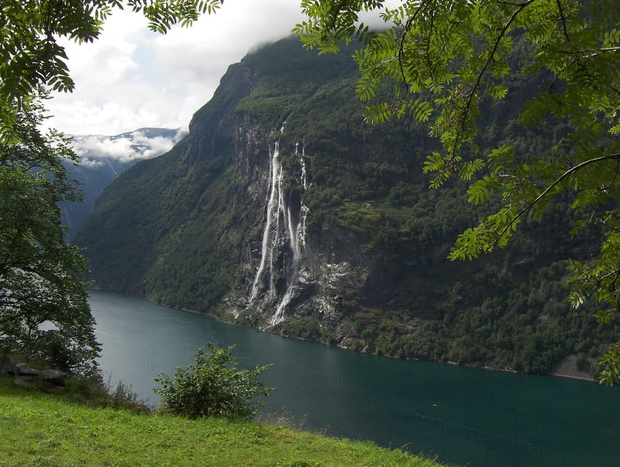 Seven Sisters Waterfall