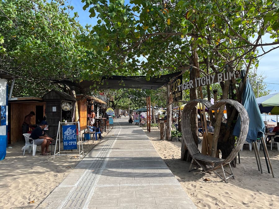 Legian Border