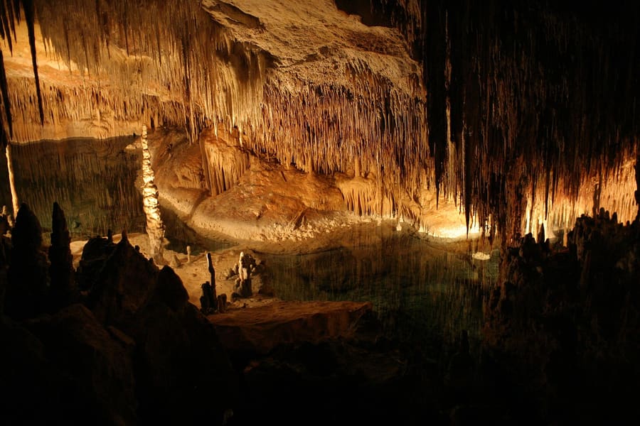 Cuevas del Drach