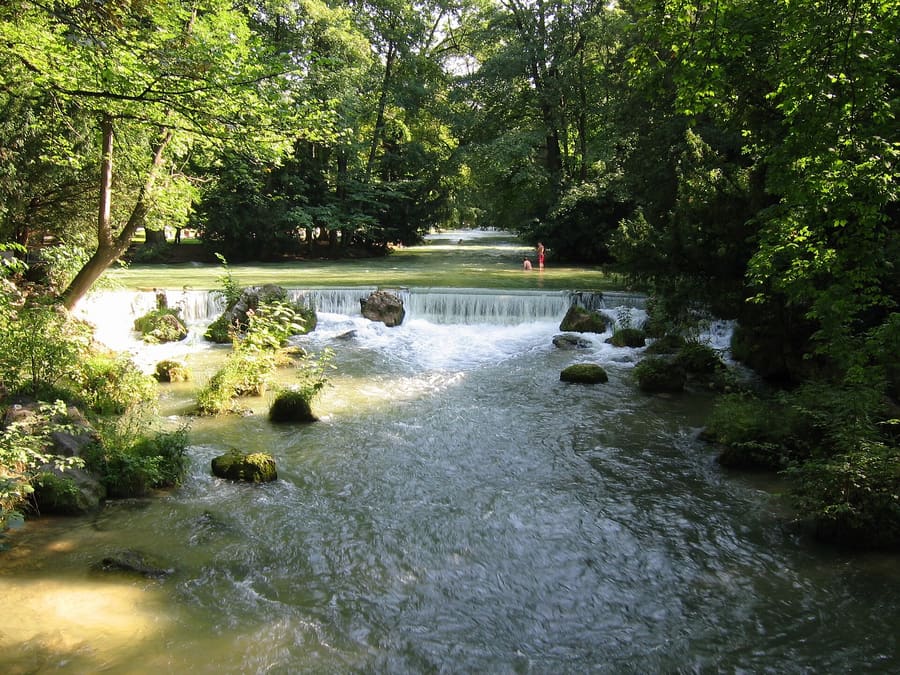 Eisbachwelle
