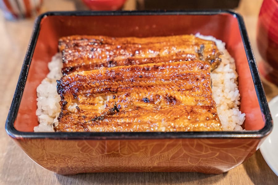 Unajyu grilled over oak charcoal on Narita Omotesando.