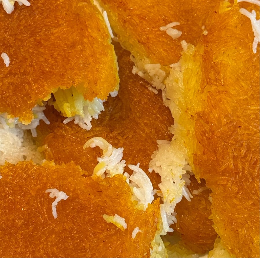 Crispy rice crust (cơm cháy) served with dipping sauce.