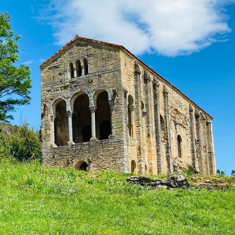 Santa María del Naranco