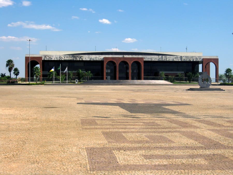 Praça dos Girassóis