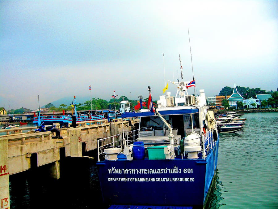 Ban Phe Pier