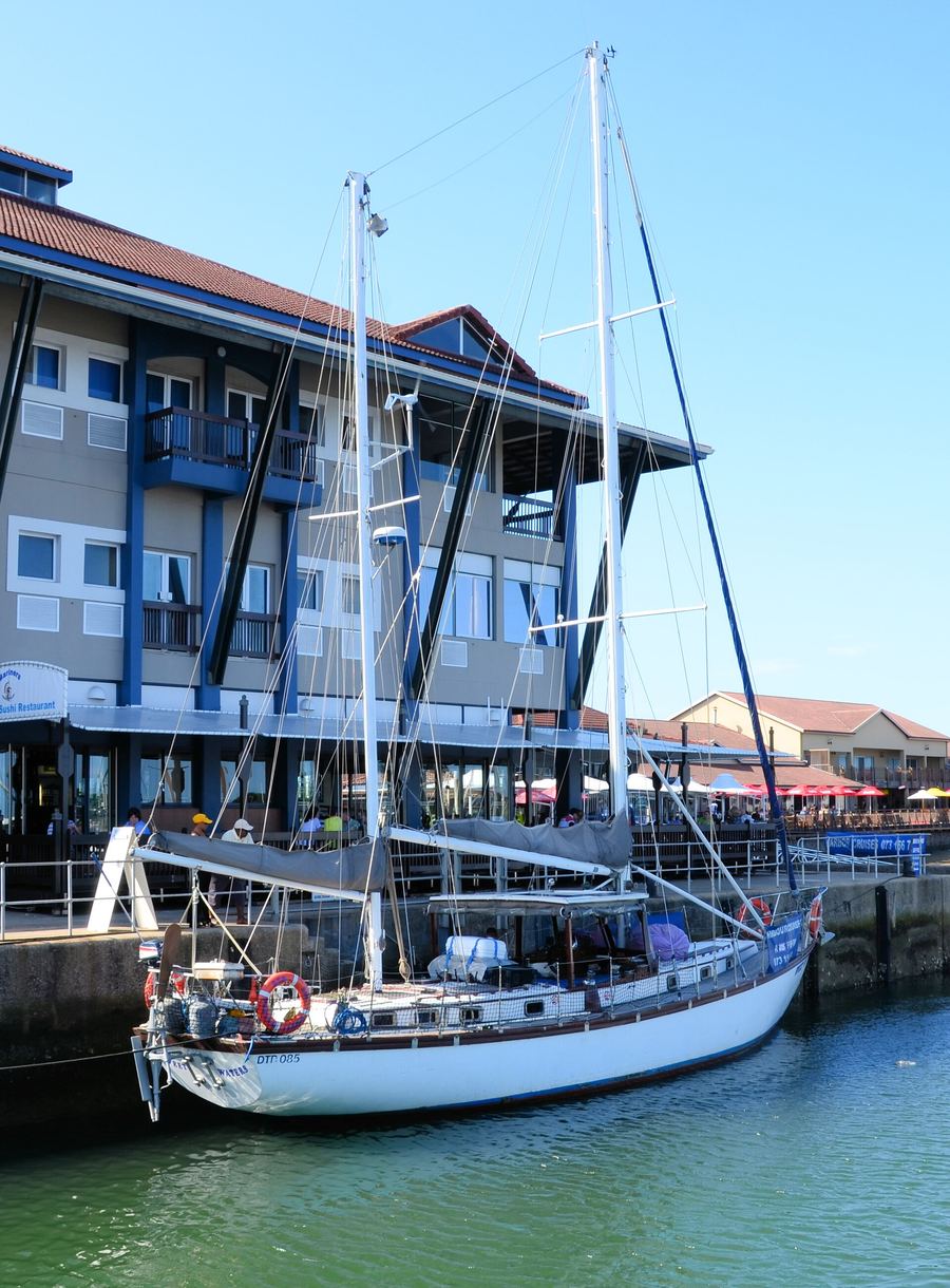 Tuzi Gazi Waterfront