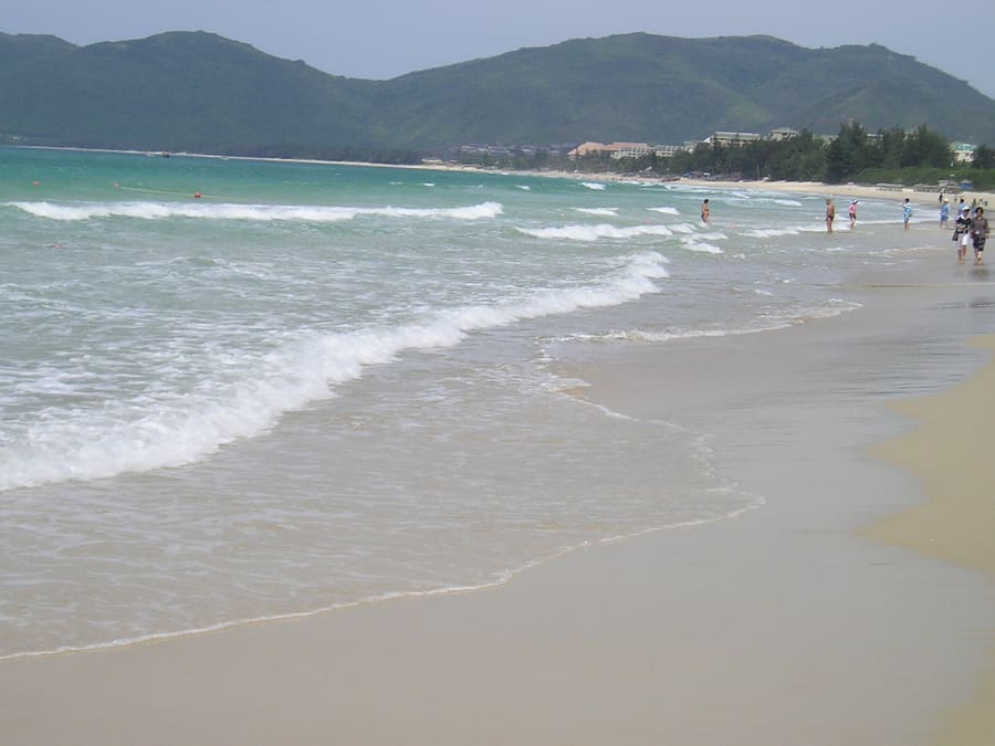Yalong Bay
